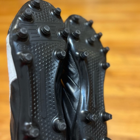 Puma - Picture 4 of 4